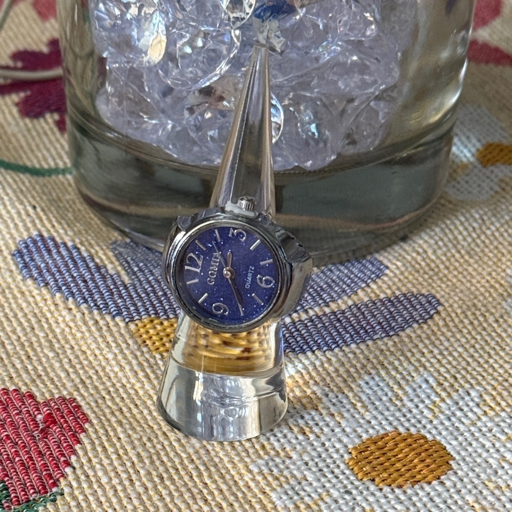 Gomia Blue and Silver Ring Watch